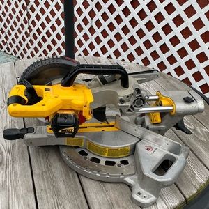 dewalt miter chop saw